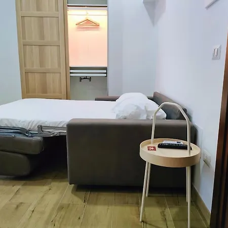 Monolocale Taormina A 100 Metri Da Stazione Treni E 30 Mt Dal Mare Holiday home *